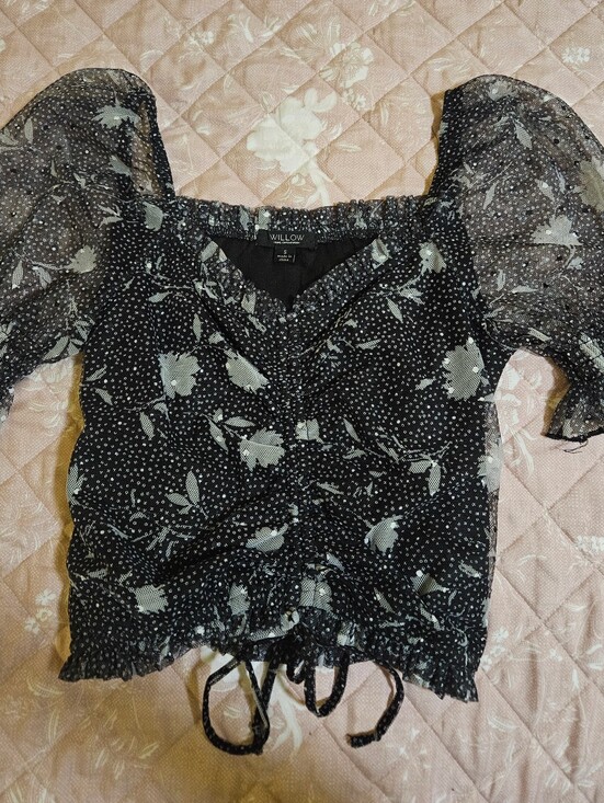 Willow Tops - Black Floral Puff-Sleeve Crop Top